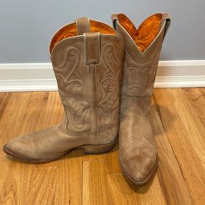 Vintage Frye leather cowboy boots - well loved